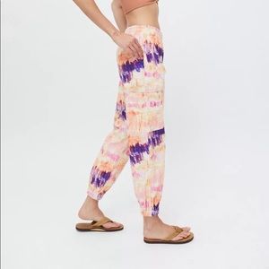 NWT UO Penelope joggers size L